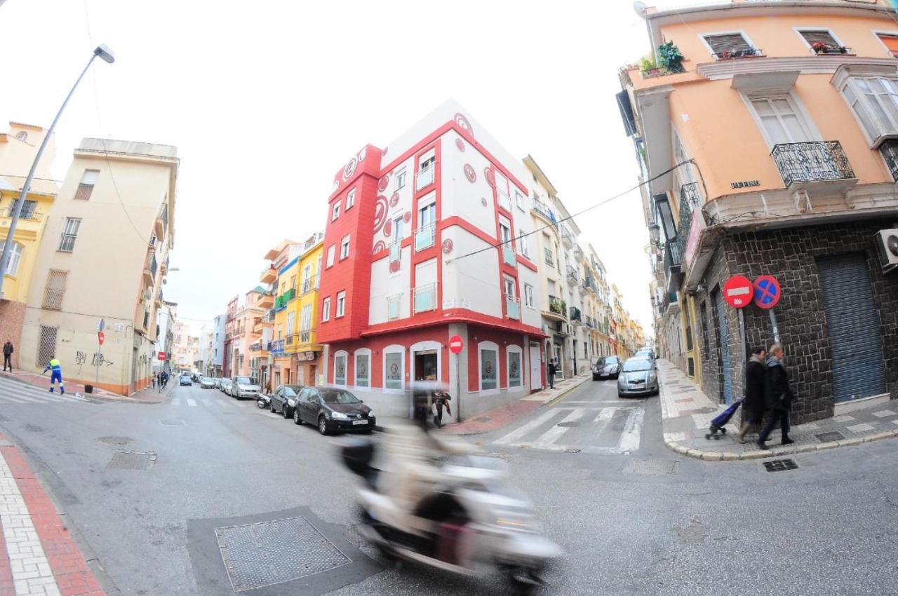 Bbtk Hostel Malaga Bagian luar foto